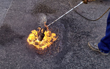 Old Newton flat roofing repairs